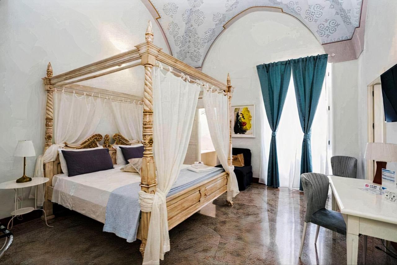 Palmariggi Palazzo Megha Suite & Breakfast מראה חיצוני תמונה