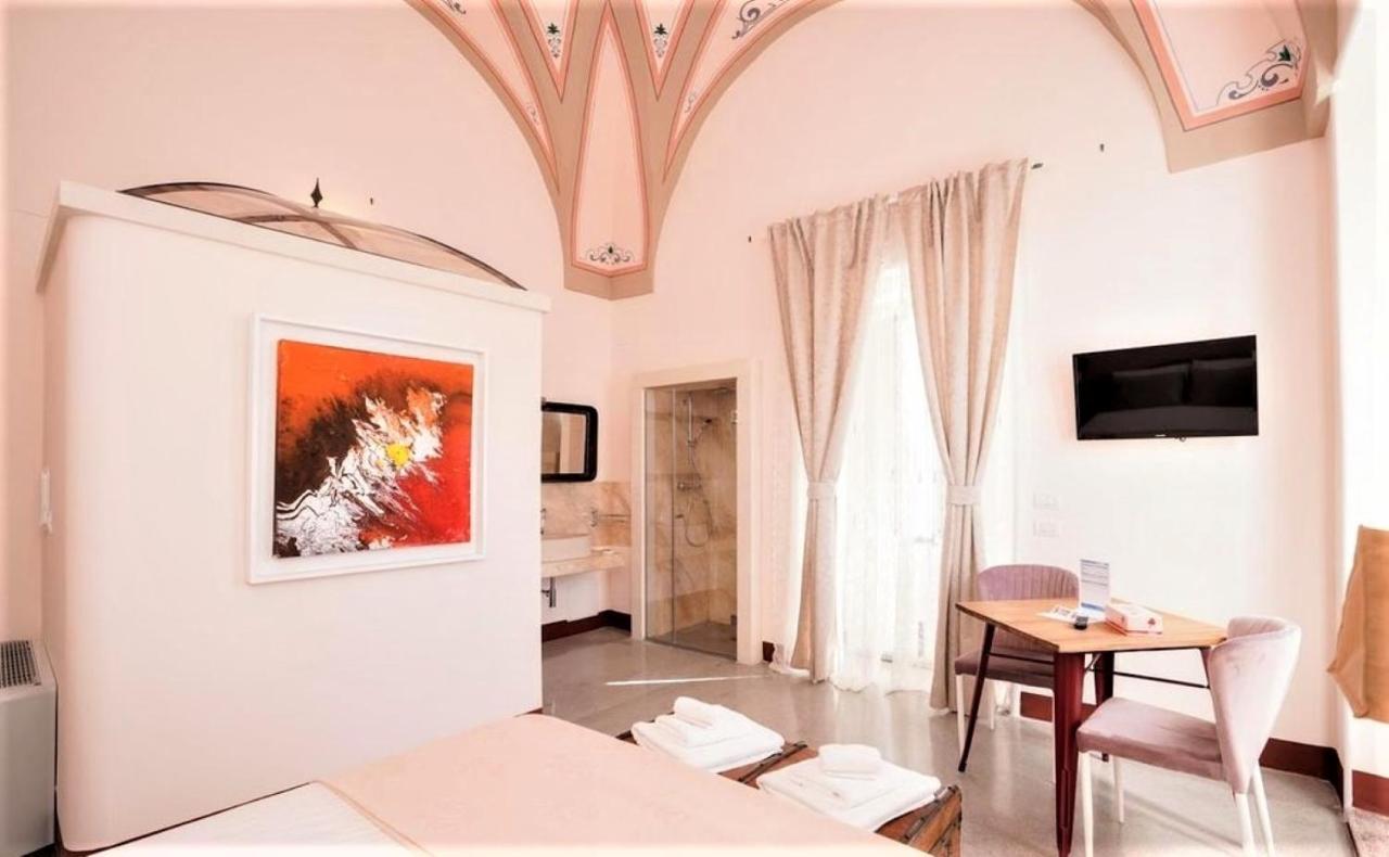 Palmariggi Palazzo Megha Suite & Breakfast מראה חיצוני תמונה