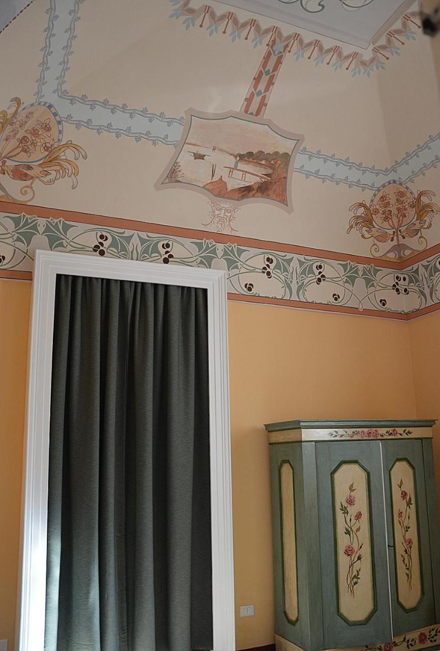 Palmariggi Palazzo Megha Suite & Breakfast מראה חיצוני תמונה